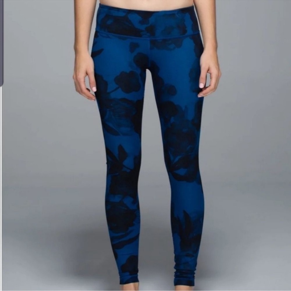 Lululemon Wunder Under *Full-On LUXTREME-Jumbo Inky Floral Black Inkwell sz 4